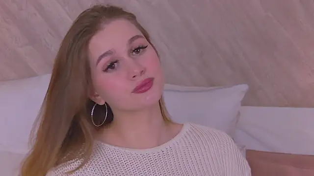 Snapshot of EllieHayes chatting on December 26, 2024, 2:59 pm EllieHayes online show from December 26, 2024, 2:59 pm