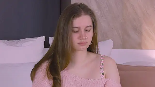 EllieHayes online show from March 18, 2026, 10:13 pm