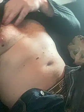 Snapshot of FrankJake99 chatting on September 17, 2025, 1:46 pm FrankJake99 online show from September 17, 2025, 1:46 pm