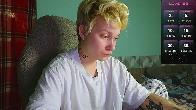 Snapshot of esajukyy chatting on December 15, 2024, 12:49 pm esajukyy online show from December 15, 2024, 12:49 pm