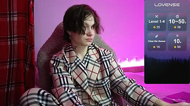 Snapshot of esajukyy chatting on November 2, 2025, 9:22 am esajukyy online show from November 2, 2025, 9:22 am