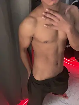 nick  yy online show from October 6, 2025, 10:34 am