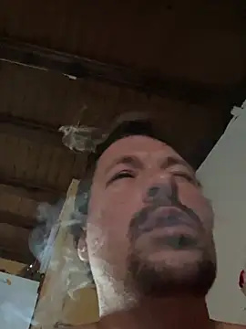 Snapshot of zenzero87 chatting on December 29, 2024, 8:22 am zenzero87 online show from December 29, 2024, 8:22 am