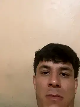 Snapshot of Deste223 chatting on October 13, 2025, 4:23 am Deste223 online show from October 13, 2025, 4:23 am