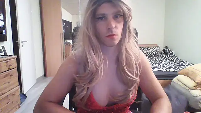 Snapshot of Kinky-Kristina chatting on September 12, 2025, 7:14 pm Kinky-Kristina online show from September 12, 2025, 7:14 pm