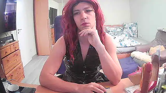 Snapshot of Kinky-Kristina chatting on November 20, 2025, 7:57 pm Kinky-Kristina online show from November 20, 2025, 7:57 pm