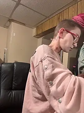 Stonermama666420 online show from March 16, 2026, 3:23 am