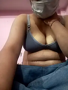 radhika07 online show from December 28, 2024, 9:31 am