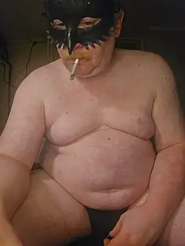 Chilsen1904 online show from April 13, 2026, 8:25 pm