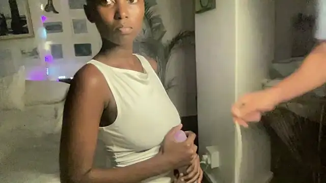 Snapshot of pamela69mike chatting on January 17, 2025, 5:30 pm pamela69mike online show from January 17, 2025, 5:30 pm