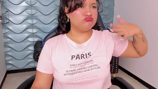 Snapshot of natasha_adams22 chatting on February 2, 2025, 1:12 am natasha adams22 online show from February 2, 2025, 1:12 am