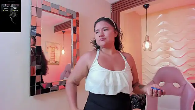 Snapshot of natasha_adams22 chatting on October 18, 2025, 12:57 am natasha adams22 online show from October 18, 2025, 12:57 am