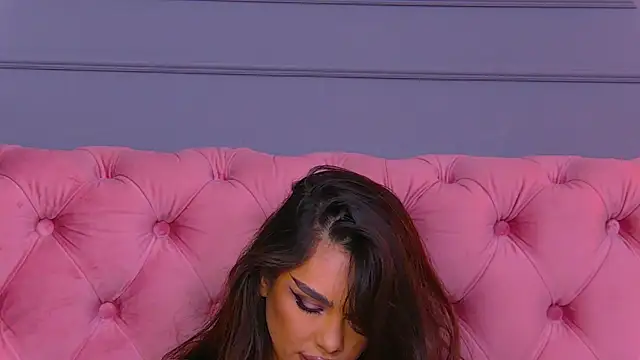 Nicole Diva online show from February 15, 2025, 1:05 pm