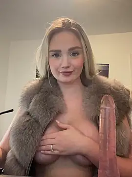 CherryEmmy online show from January 25, 2025, 9:25 pm