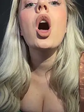 CherryEmmy online show from March 4, 2025, 5:56 pm