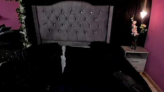 Snapshot of slutty_venus chatting on February 27, 2025, 10:26 am slutty venus online show from February 27, 2025, 10:26 am