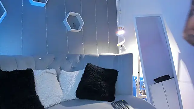 Snapshot of slutty_venus chatting on March 4, 2025, 2:38 am slutty venus online show from March 4, 2025, 2:38 am