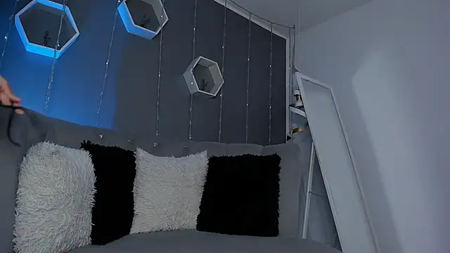 Snapshot of slutty_venus chatting on March 11, 2025, 3:05 am slutty venus online show from March 11, 2025, 3:05 am