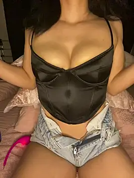 badenaz34 online show from March 16, 2025, 7:06 pm