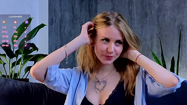 Snapshot of WiloneEsse chatting on January 31, 2025, 4:58 am WiloneEsse online show from January 31, 2025, 4:58 am