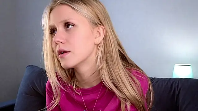 Snapshot of WiloneEsse chatting on March 5, 2025, 7:27 am WiloneEsse online show from March 5, 2025, 7:27 am