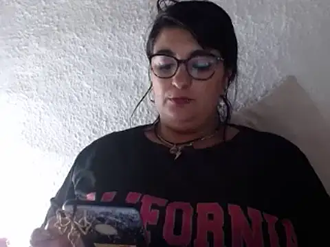 infiernowoman23 online show from December 27, 2024, 10:23 am