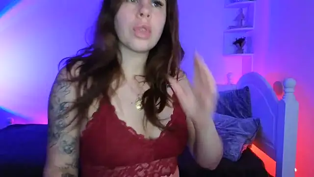 April wow online show from November 29, 2025, 9:51 pm