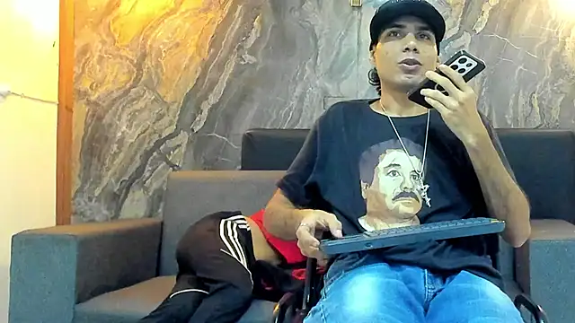 Duodreamhot online show from December 21, 2024, 4:09 am