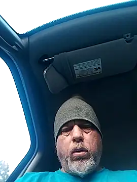 Snapshot of Rayc61 chatting on February 9, 2026, 10:36 pm Rayc61 online show from February 9, 2026, 10:36 pm