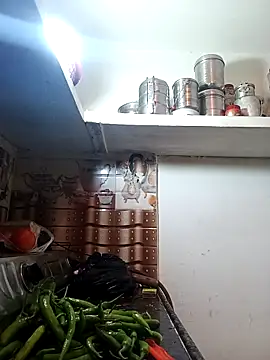 Snapshot of Cute-Aadhvita chatting on February 20, 2025, 2:18 am Cute-Aadhvita online show from February 20, 2025, 2:18 am