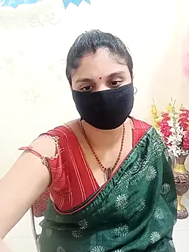 Snapshot of Cute-Aadhvita chatting on October 6, 2025, 9:07 am Cute-Aadhvita online show from October 6, 2025, 9:07 am