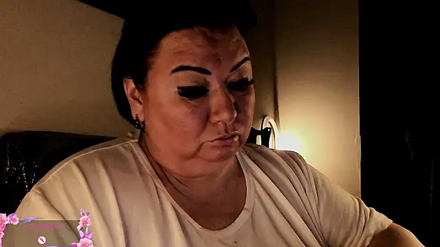 SexxyDreams1 online show from September 24, 2025, 11:19 pm