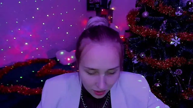 LinaTruly online show from January 2, 2025, 11:27 pm