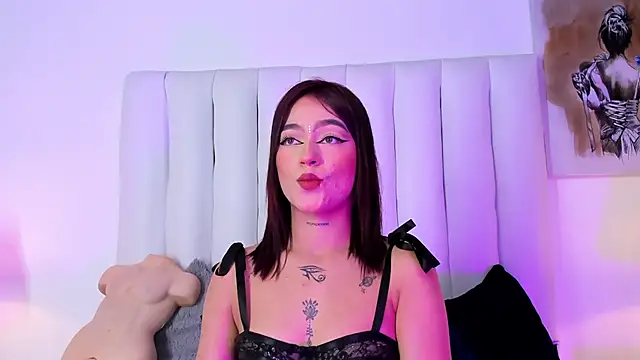 chloe wilson7 online show from May 19, 2026, 11:27 am