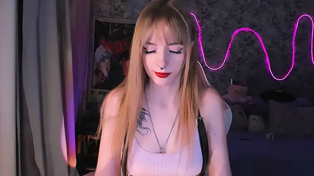 Inma Lewdness online show from February 15, 2025, 9:15 pm