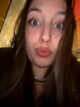 VelvetVixenI online show from November 17, 2025, 4:57 pm