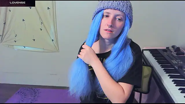 Snapshot of _hellostormy_ chatting on April 26, 2026, 12:03 pm hellostormy online show from April 26, 2026, 12:03 pm