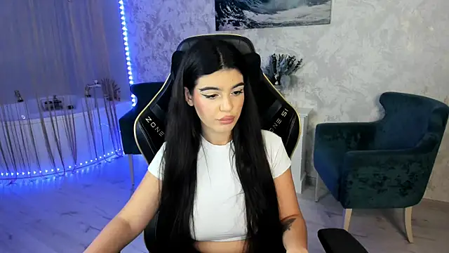 AlluringAriel online show from September 25, 2025, 2:10 pm