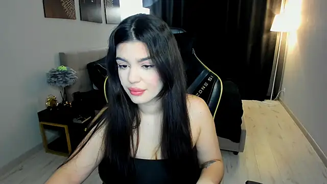 Snapshot of AlluringAriel chatting on February 12, 2026, 4:18 am AlluringAriel online show from February 12, 2026, 4:18 am