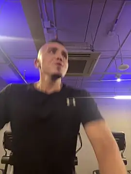 Snapshot of adam-rivera chatting on March 13, 2025, 1:21 am adam-rivera online show from March 13, 2025, 1:21 am