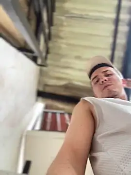 Snapshot of adam-rivera chatting on October 23, 2025, 4:39 pm adam-rivera online show from October 23, 2025, 4:39 pm