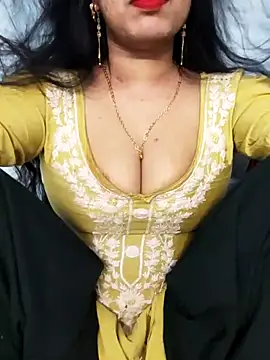 Haniya-143 online show from November 5, 2025, 9:48 pm