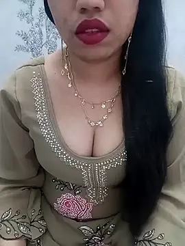 Snapshot of Haniya-143 chatting on March 28, 2026, 12:21 am Haniya-143 online show from March 28, 2026, 12:21 am