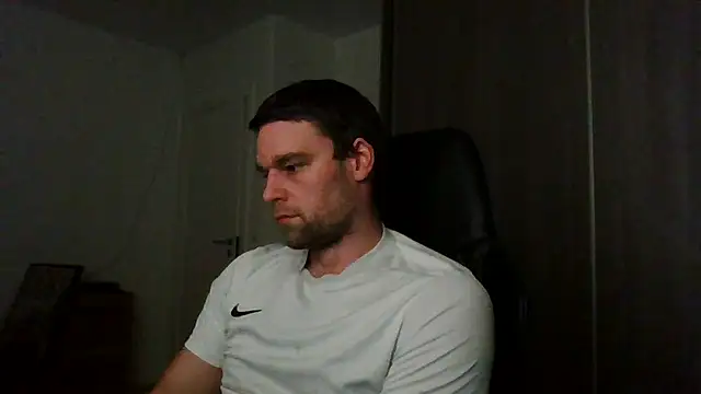 Snapshot of The_big_viking_ chatting on December 28, 2024, 9:08 pm The big viking online show from December 28, 2024, 9:08 pm