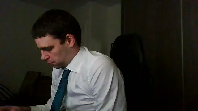 Snapshot of The_big_viking_ chatting on January 1, 2025, 2:41 am The big viking online show from January 1, 2025, 2:41 am