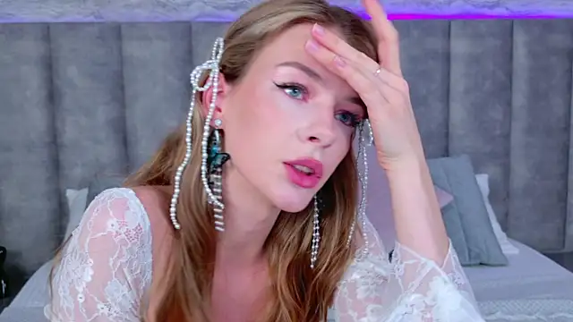 MeganMour online show from January 25, 2025, 7:39 pm