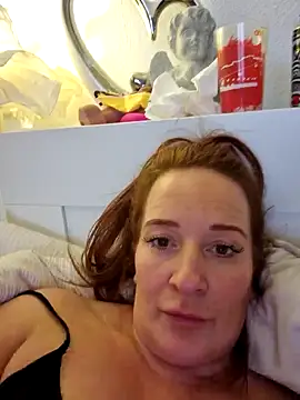 Snapshot of Engel_mia chatting on February 16, 2025, 5:37 pm Engel mia online show from February 16, 2025, 5:37 pm