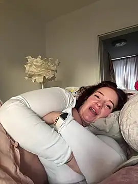 Engel mia online show from March 8, 2026, 6:39 am