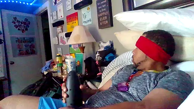 Creationmonster0 online show from November 3, 2025, 5:14 pm