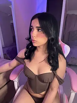 Emily-14 online show from May 27, 2026, 3:47 am